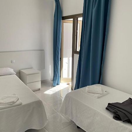 Apartamentos Tamasite Puerto del Rosario  Bagian luar foto